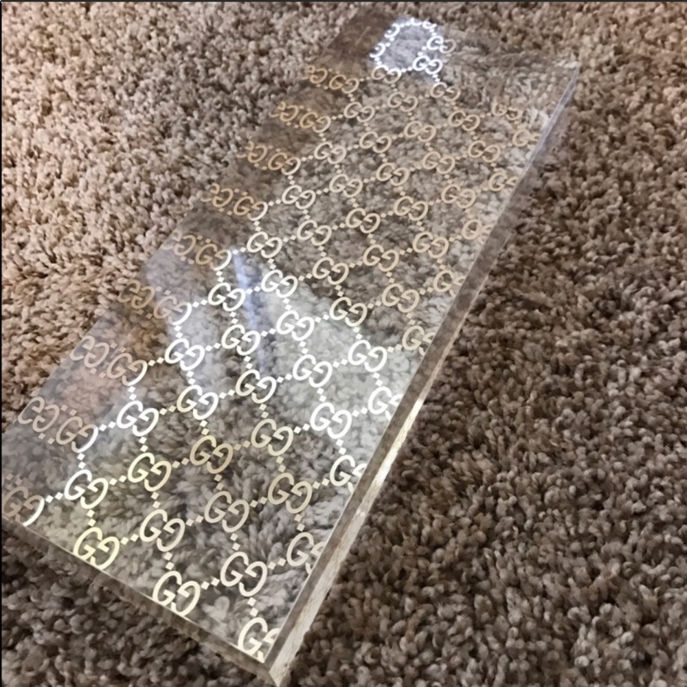 GUCCI MONOGRAM LOGO ACRYLIC Platform STAND LARGE - Picture 4 of 9